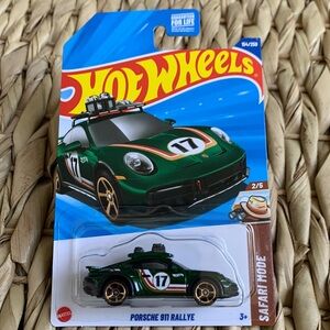 Porsche 911 Rallye Sports Car Hot Wheels Safari Mode Diecast Hotwheels 2025 New